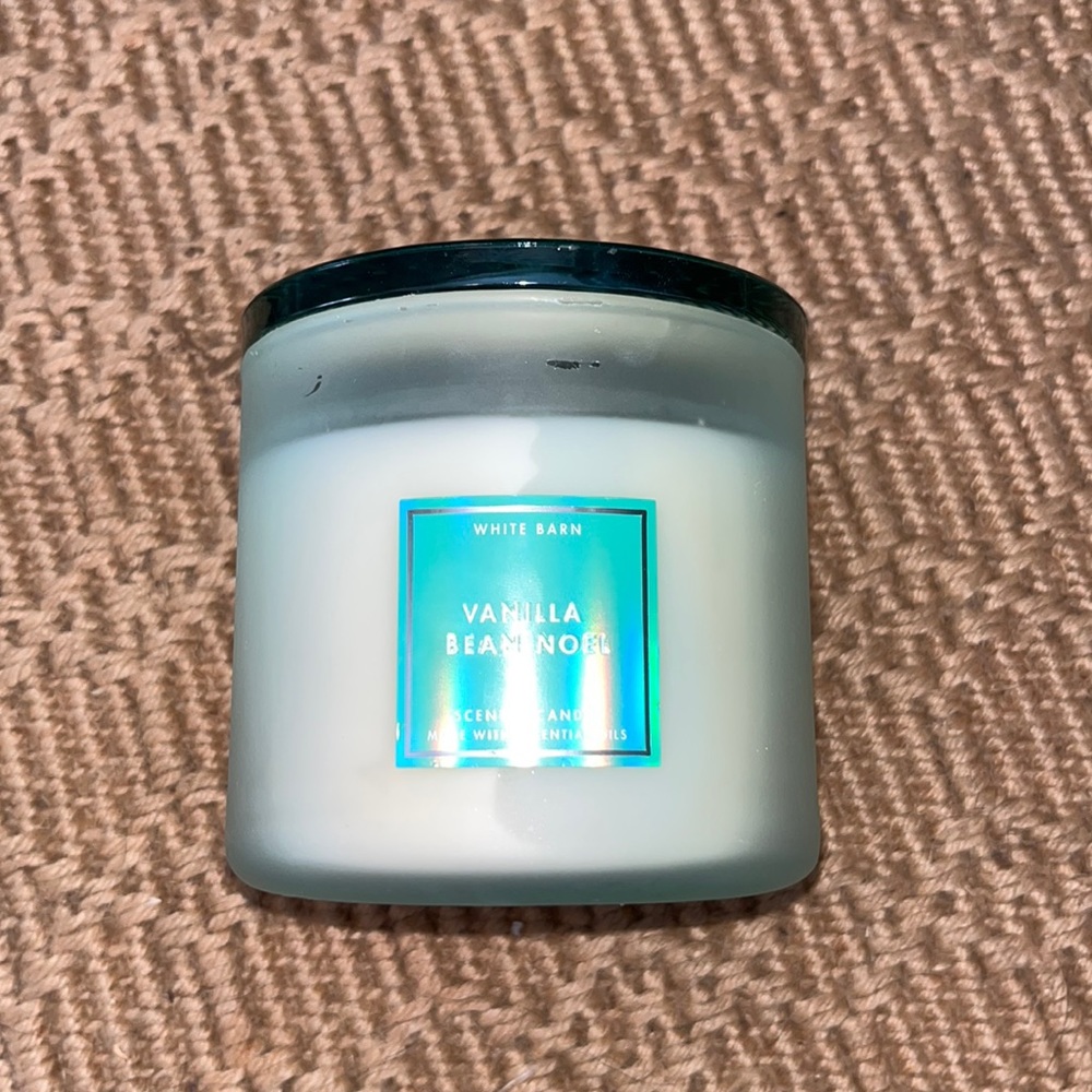 Vanilla bean Noel new candle